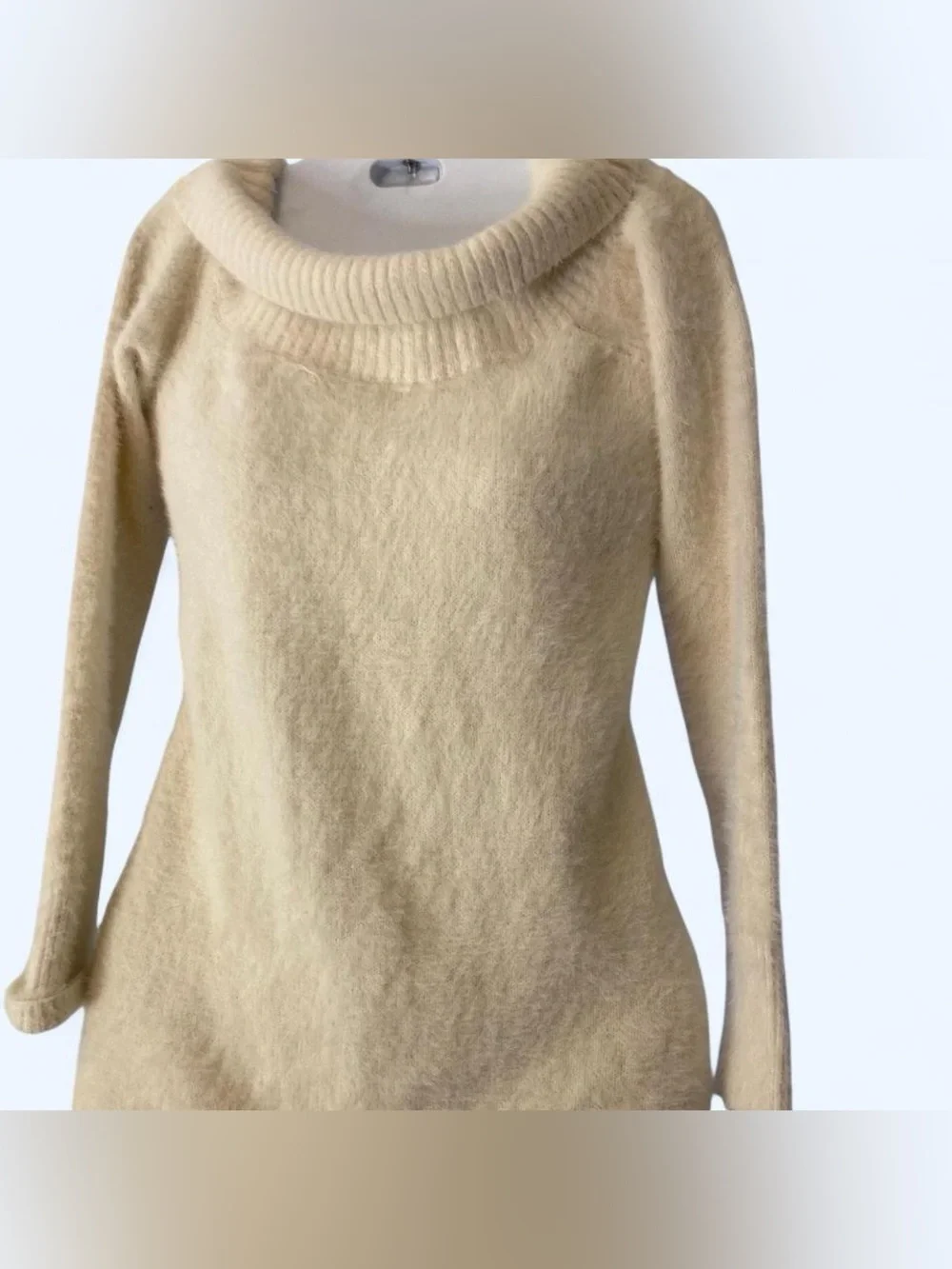 LOFT cream faux fur sweater Size XS #knitwear